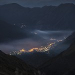 Doliny w typowej dla Piemontu wieczornej mgle